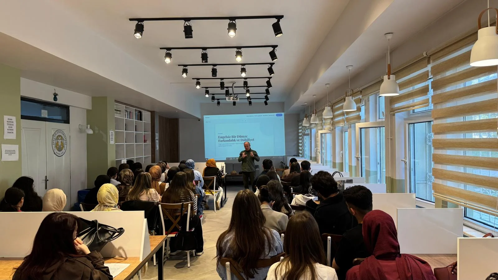 Sosyal Bilimler Meslek Yüksekokulu Öğrencilerine Yönelik Seminer Gerçekleştirildi